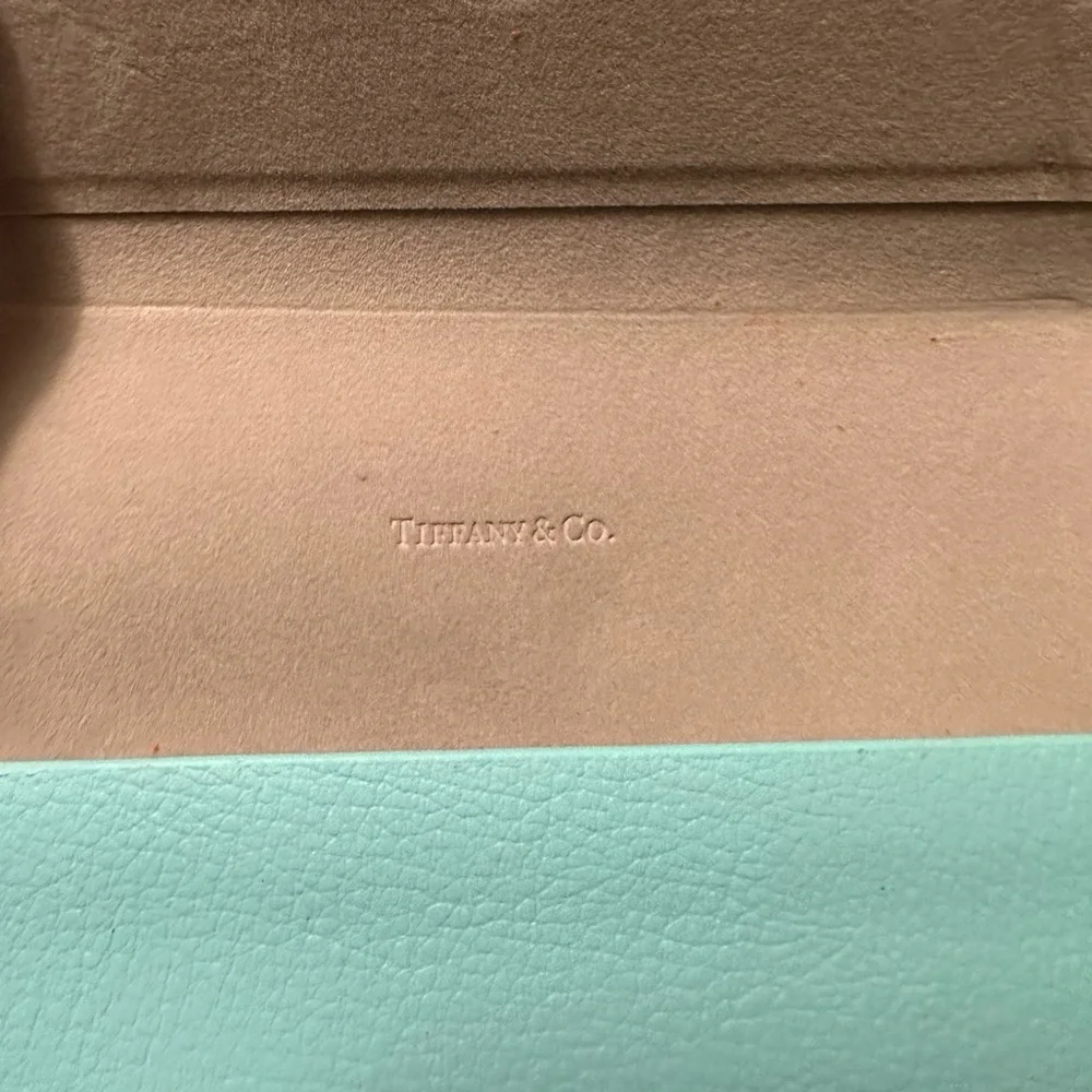 NEW TIFFANY SUNGLASSES! Gorgeous! - Picture 8 of 10
